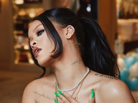 Рианна позировала в белье