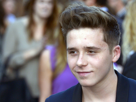 Сын Дэвида и Виктории Бекхэм Бруклин снялся в клипе группы The Vamps. Видео