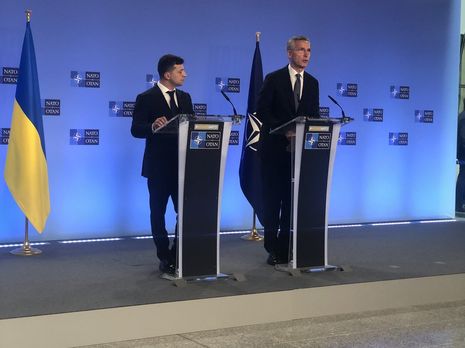 ﻿Столтенберг заявив, що жодна країна, яка не входить до НАТО, не має права вирішувати, чи може Україна вступити в Альянс