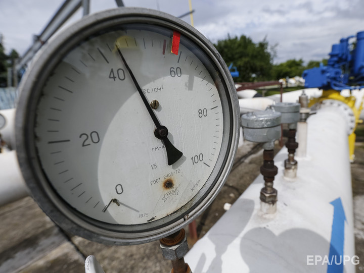 "Нафтогаз" перечислил "Газпрому" аванс за поставки газа в октябре