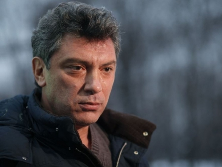 Автор монумента Немцову: Мама Бориса расплакалась, когда увидела памятник