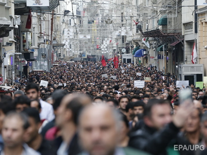 В Турции прошли многотысячные демонстрации против Эрдогана