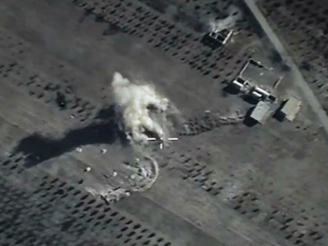 Минобороны РФ сообщило о новых авиаударах по 63 объектам ИГИЛ и о росте паники среди террористов