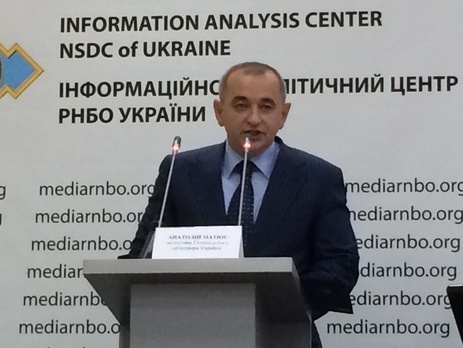 Матиос: Военная прокуратура совместно с МВД задержала в Киеве пять офицеров-тыловиков, продававших военное имущество