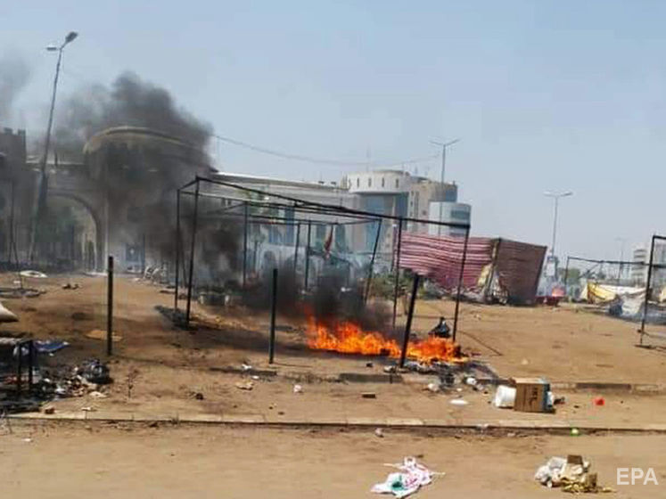 ﻿Під час розгону табору опозиції в Судані силовики вбили приблизно 100 осіб, тіла загиблих скидали в Ніл – лікарі