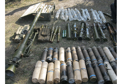 В Луганской области правоохранители обнаружили два тайника с оружием, боеприпасами и взрывчаткой