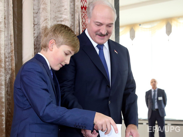 Дайджест 12 октября: Матч Украина &ndash; Испания, пятый срок Лукашенко, начата закачка газа из России 