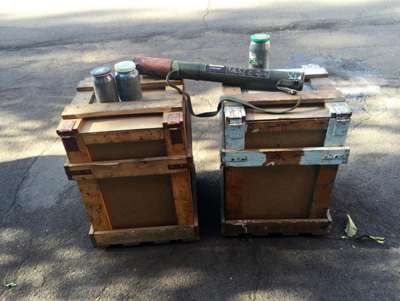 В Донецкой области милиция обнаружила в частном доме 83 кг пороха и заряженный гранатомет