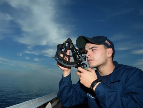 Моряков американских ВМС снова будут обучать навигации по звездам