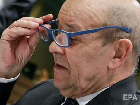 Во Франции будут судить мошенников, вымогавших деньги от имени Ле Дриана, главаря банды задержали в Украине