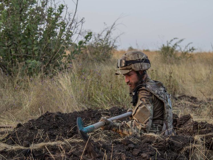 Во время ночного обстрела на Донбассе погибли и были ранены бойцы подразделения "Азов" – МВД Украины