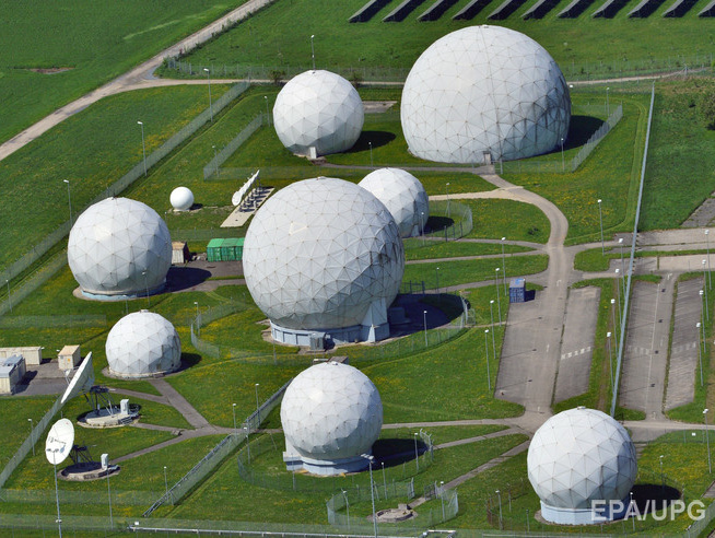 Spiegel: Немецкая разведка следила за партнерами по НАТО и ЕС