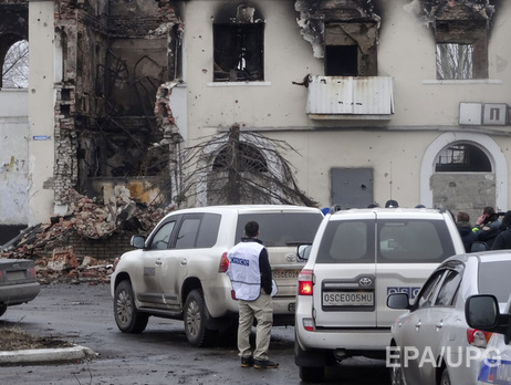 ОБСЕ: Тяжелое вооружение остается на линии разграничения с обеих сторон