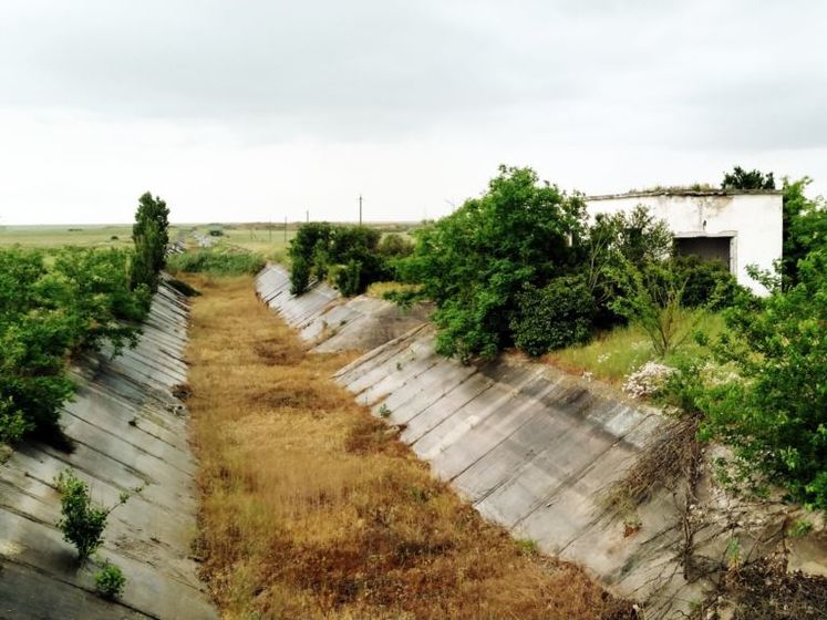 ﻿В окупованому Криму невідомі розграбували ділянку Північно-Кримського каналу