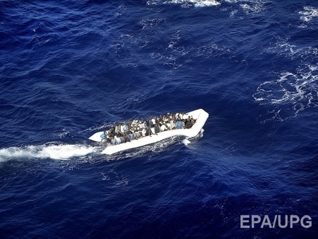 У берегов Греции затонуло судно с мигрантами