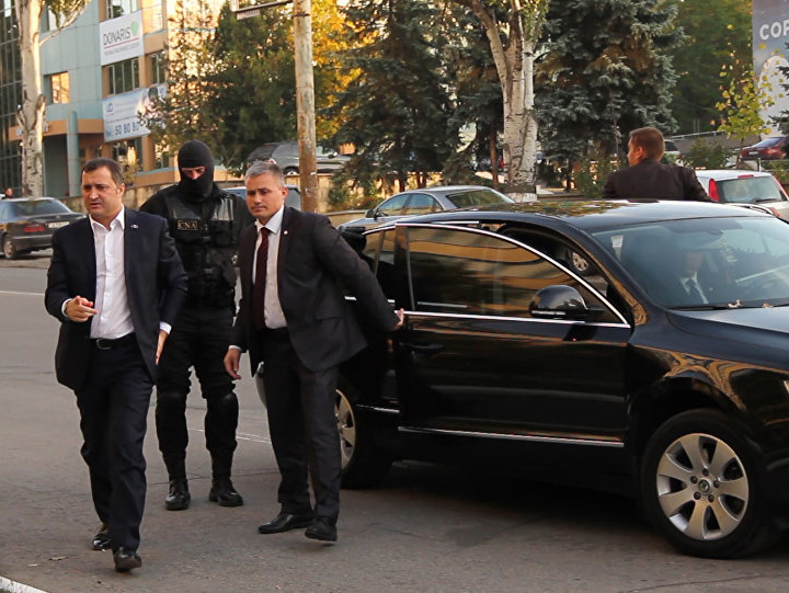 В Молдове сняли неприкосновенность и задержали бывшего премьер-министра по подозрению в коррупции