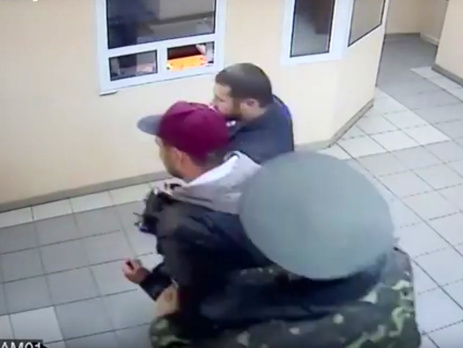 В интернете опубликована телепрограмма, съемке которой пыталась помешать СБУ. Видео