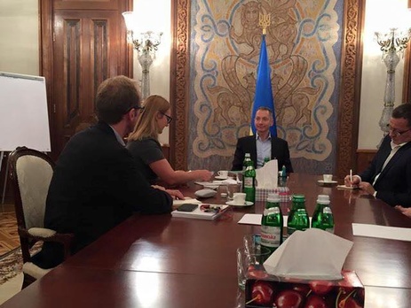 Ложкин в интервью Bloomberg: Новая полиция, Антикоррупционное бюро и реструктуризация долга – заслуги 