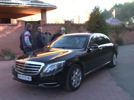 Шокин: Охранники периодически меняют номера на моей машине, маршруты передвижения и места ночлега