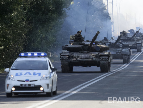 Минобороны: Боевики днем отводят вооружение, а ночью возвращают на позиции