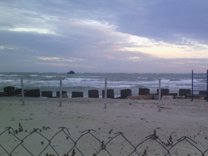 Зубко: Принято решение продолжить спасательную операцию. Катер 