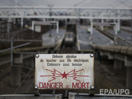 Работу тоннеля под Ла-Маншем приостановили из-за мигрантов