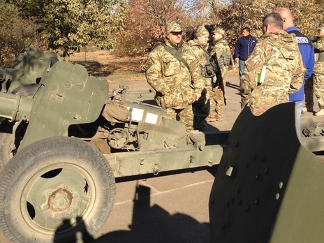 Пресс-центр АТО: Военнослужащие завершили подготовку вооружения для начала второго этапа отвода