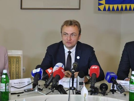 Садовый попросил президента обратить внимание СБУ на возможность провокаций во Львове накануне и в день выборов