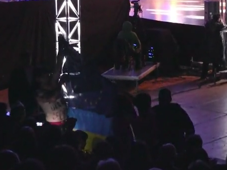 В Праге активисты пытались сорвать концерт официального хора российской армии