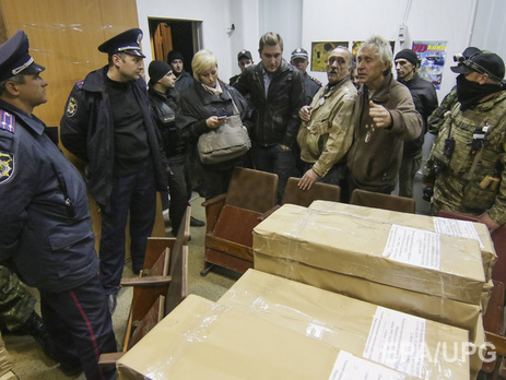 Дайджест 21 октября: Суд признал правомочной печать бюллетеней в типографии Ахметова, 