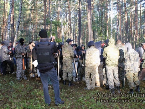 На Волыни 5 тысяч человек пытаются приступить к нелегальной добыче янтаря