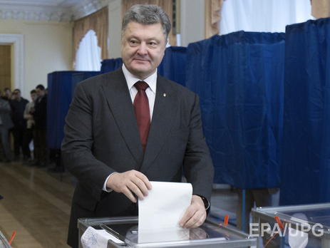 Порошенко: Правоохранительные органы должны обеспечить защиту волеизъявления украинцев