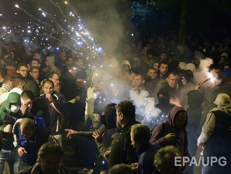 Премьер-министр Черногории Джуканович винит в беспорядках в столице страны Сербию и Россию