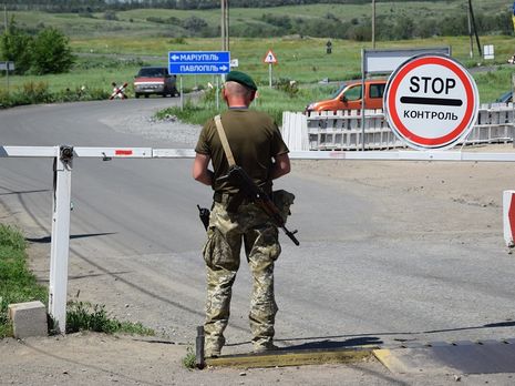 ﻿Міжнародний комітет Червоного Хреста передав на тимчасово окуповані території Донбасу майже 295 тонн гуманітарної допомоги – Держприкордонслужба