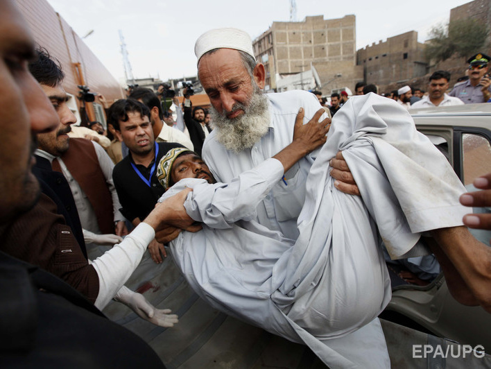 Reuters: Из-за сильного землетрясения в Афганистане и Пакистане погибли 100 человек