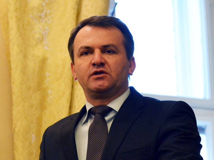 Львовский губернатор Синютка увольняет чиновника ОГА за использование почты mail.ru