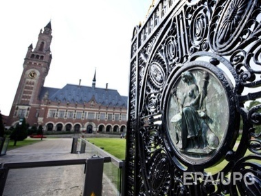 Правозащитники передали в Гаагский трибунал материалы о военных преступлениях на Донбассе