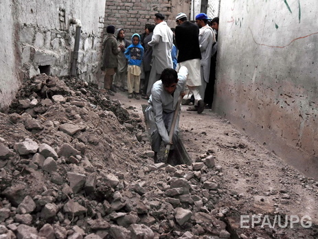 Жертвами землетрясения в Афганистане стали уже 335 человек. Видео