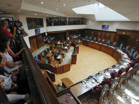 В Конституционном Суде пока нет проекта решения по поводу указа Зеленского о роспуске Рады – СМИ