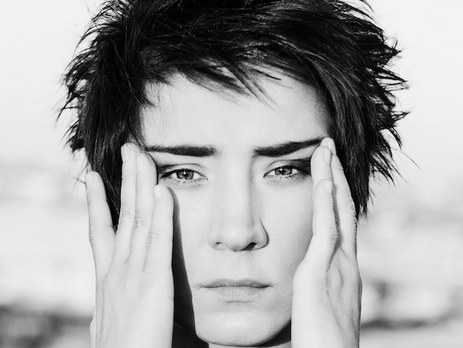 Земфира выплатила оскорбленному поклоннику 306 тыс. рублей