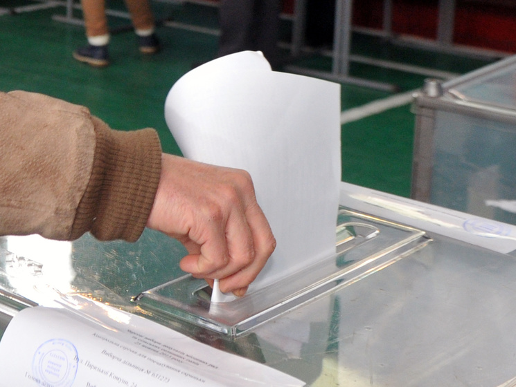 Милиция Закарпатья задержала троих подозреваемых в подкупе избирателей