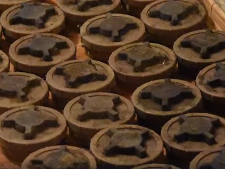 ﻿Українські військові в районі Мар'їнки знайшли схрон із протипіхотними мінами