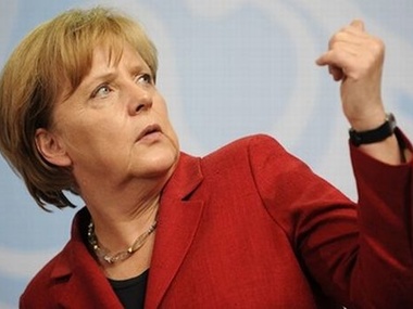 Меркель: События в Украине шокируют. Европа обсудит адресные санкции в отношении виновных