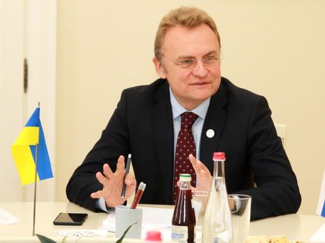 ﻿Садовий припустив, що акаунт партії Вакарчука, де спростували передвиборчі домовленості між партіями, зламали