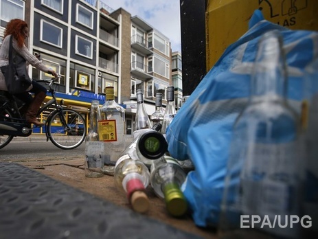 Порошенко поддержал автора петиции, призвавшего увеличить штрафы за выброшенный в неположенном месте мусор