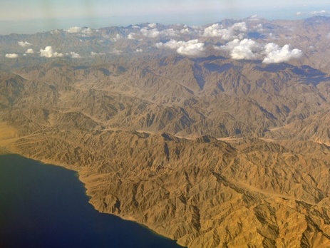 Reuters: Упавший в Египте российский авиалайнер полностью уничтожен, а пассажиры, скорее всего, погибли