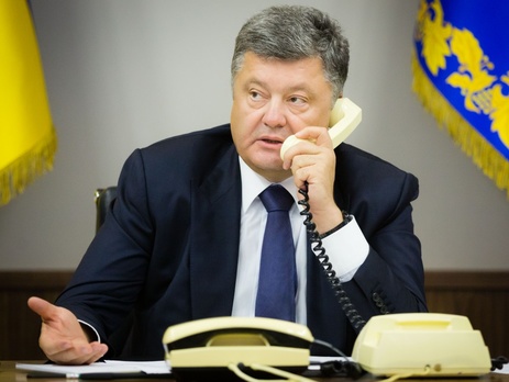 Порошенко выразил соболезнования семьям погибших при крушении российского самолета