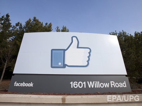 Пользователи Facebook стали реже публиковать фото и статусы