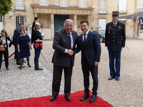 Зеленский обсудил с главой французского сената освобождение из РФ украинских моряков и гуманитарное восстановление Донбасса