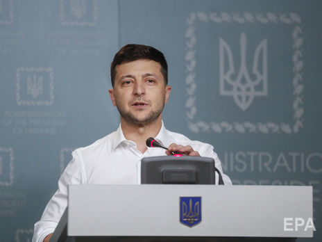 Зеленский надеется на помощь Меркель в восстановлении суверенитета Украины